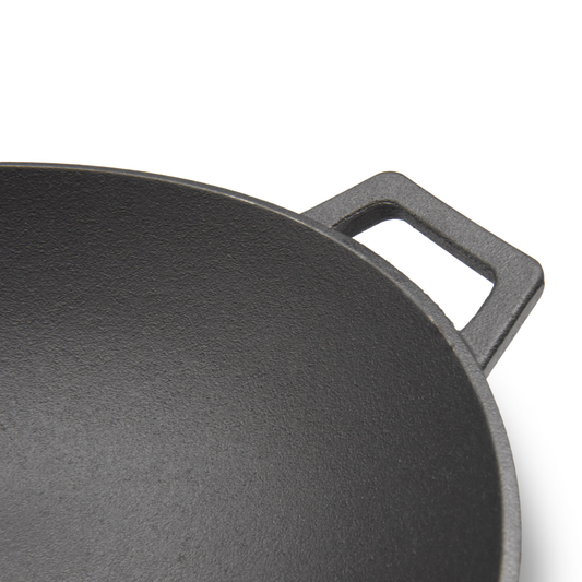 CUISILAND Pre-Seasoned 14 Cast Iron Wok with Wood Lid 