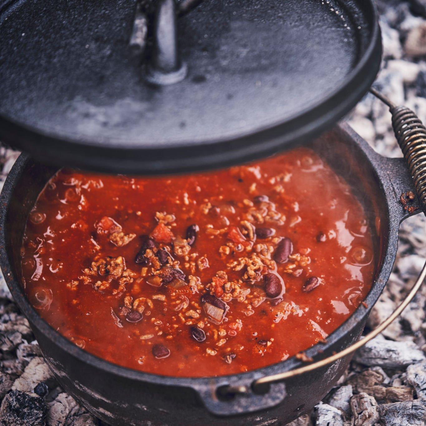 9QT Pre-seasoned Dutch Oven - Lip Lid, Tripod Legs